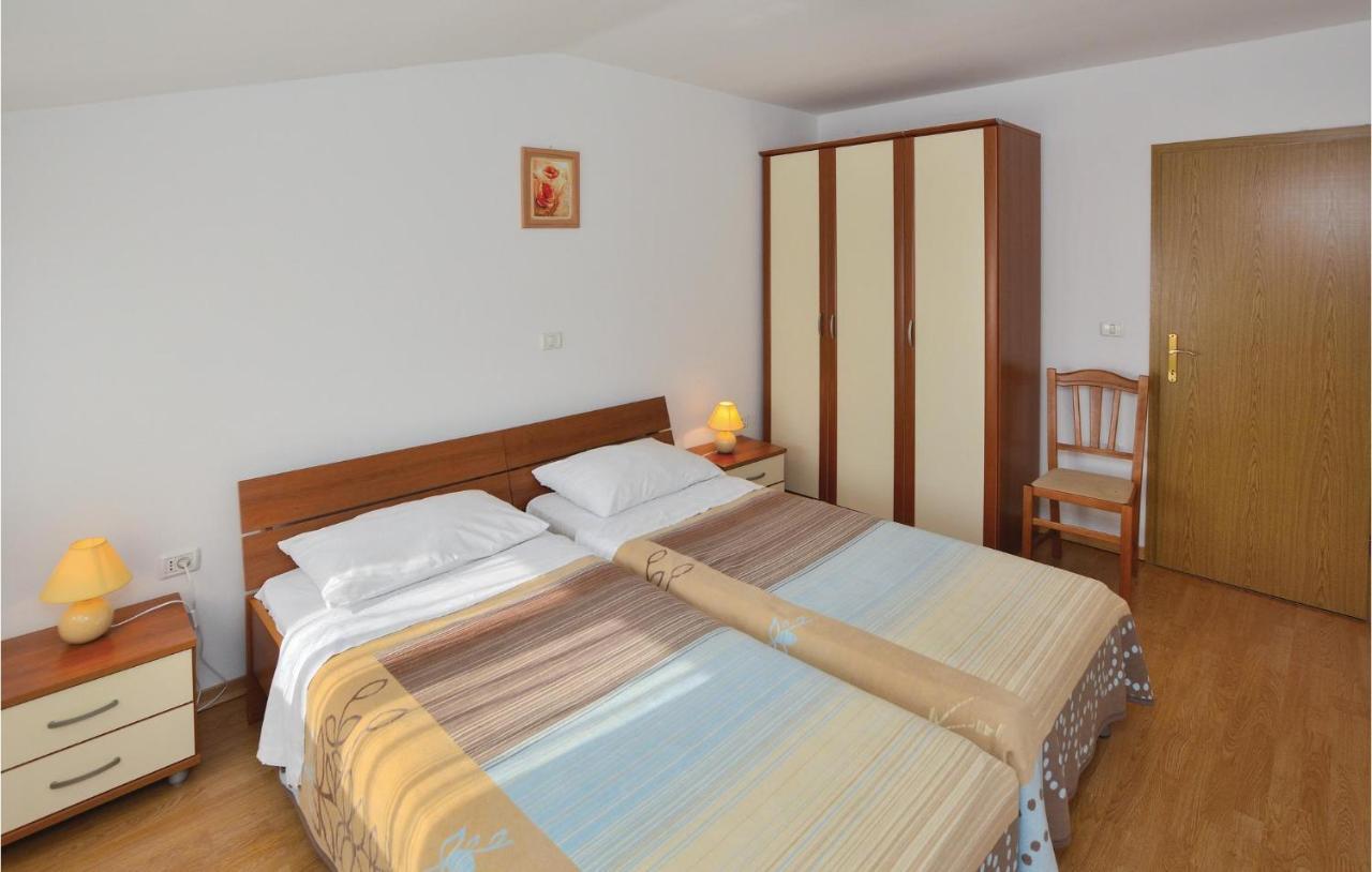 2 Bedroom Amazing Apartment In Порторож Экстерьер фото